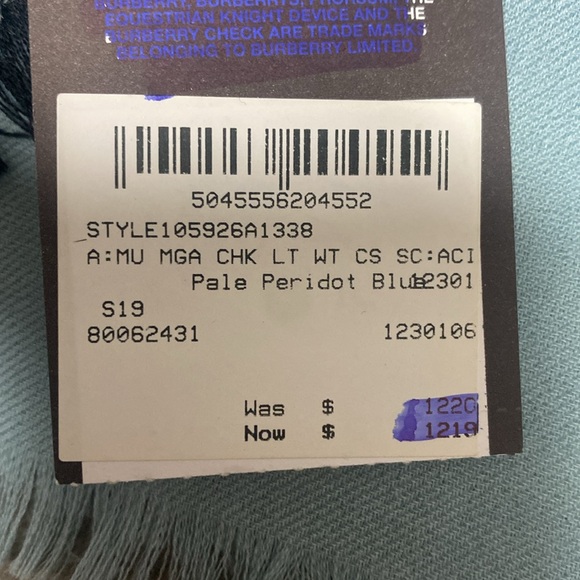 Authentic BNWT Burberry 100% Cashmere Check Scarf - Picture 5 of 5